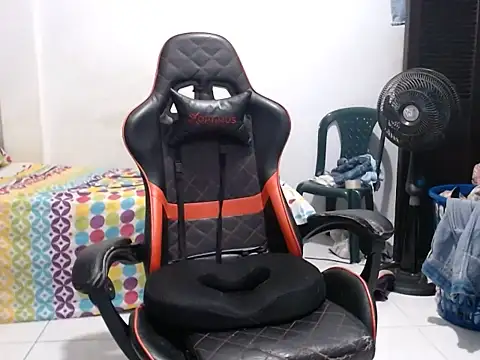 Adriana_0312 webcam