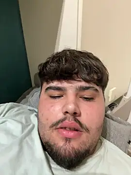 Yannick04 live sex cam