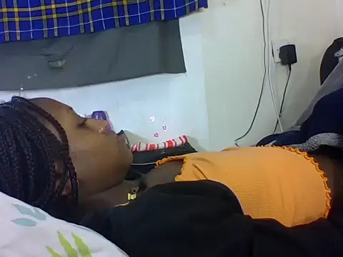 yummyqueenk live cam preview