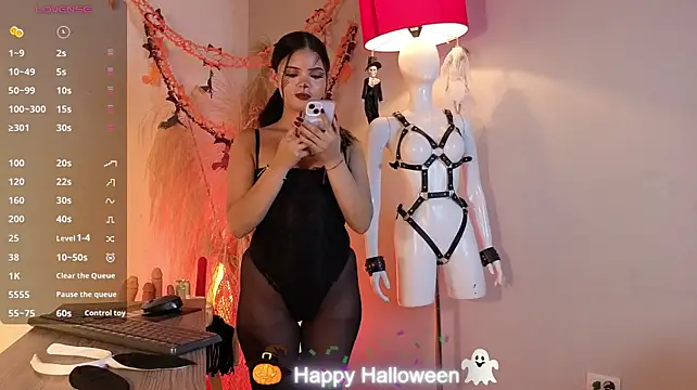 conniecuteE