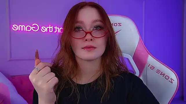 AgataFoxley webcam