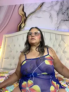 Lucy_Milf_474
