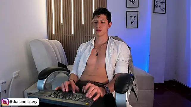 Dorianmistery2322_ webcam