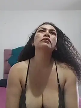 paulett15 live cam preview