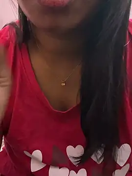 Tamil_Maaya live cam preview