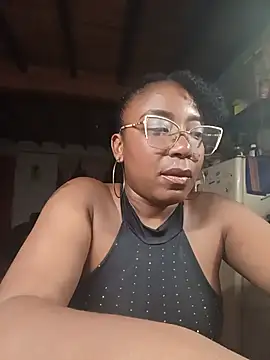 ChanneldelaCroix live cam on StripChat