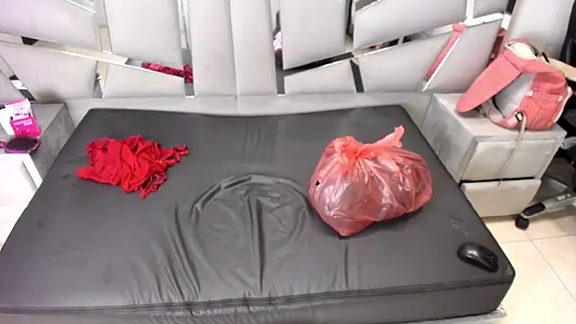 JadeWilliamss live cam preview