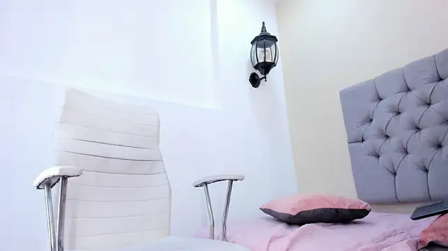 cataleya_celeste live cam on StripChat