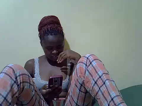 princess-ivy1 live cam on StripChat