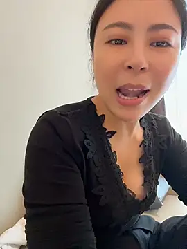 YaoYao8888 live cam on StripChat