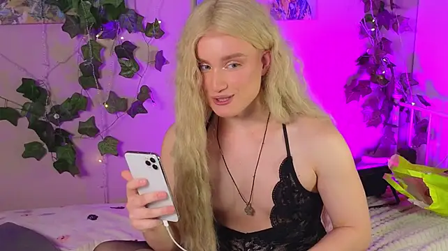 horny__doll