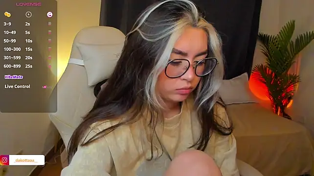 dakottaa_