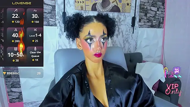 Queen_Cuarxxo webcam