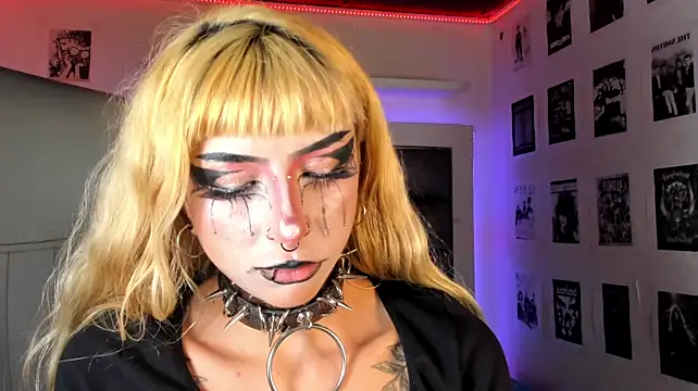 adhalee_js live cam preview