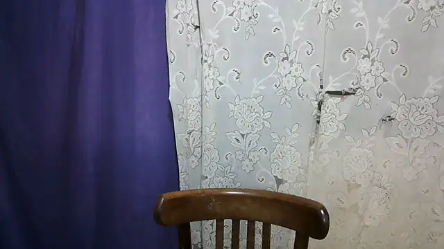 ExquisiteMature live cam preview