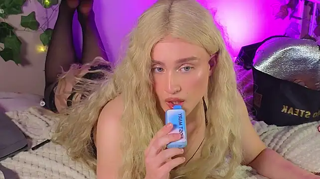 horny__doll