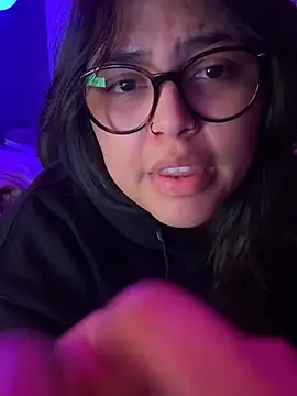 miacanela_xo