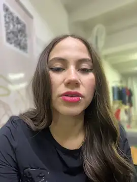 MiaWhiteBunny