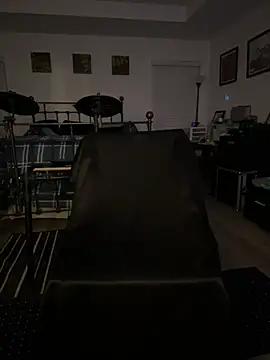GeetarLuvver live cam preview