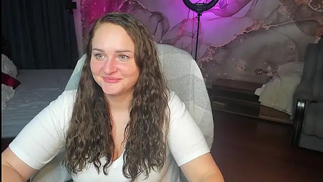 Chorna_Rouse live cam preview