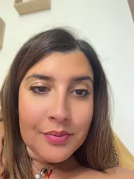 Novababy18 live cam on StripChat