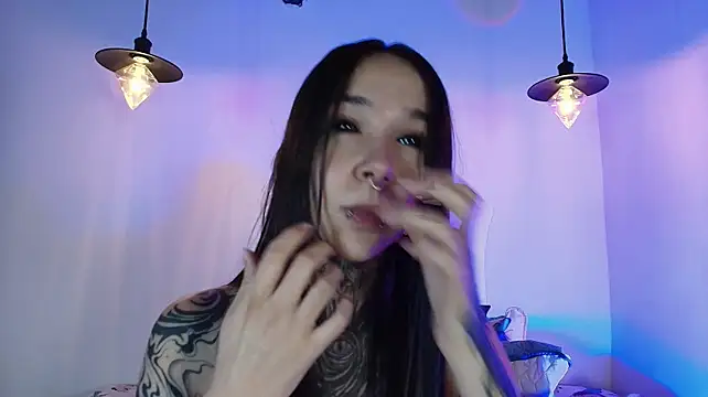 alien_eyes09 live cam on StripChat