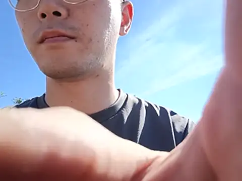 og3ozisan live cam on StripChat
