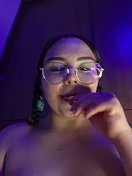 Julieth85_ live cam preview