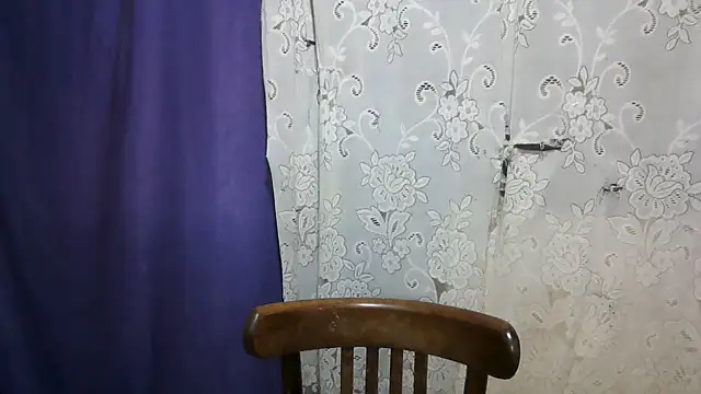 ExquisiteMature live cam preview