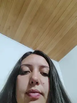 Bella_Karoline