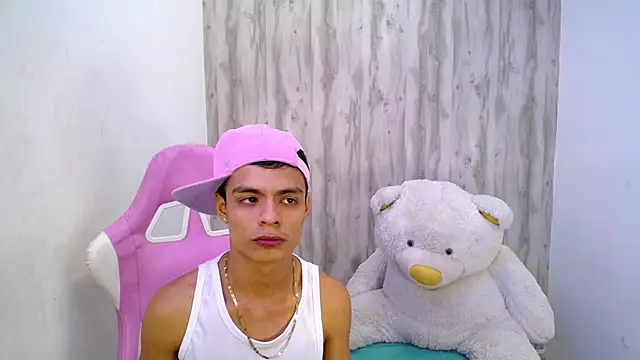 Dayron_leee live cam on StripChat