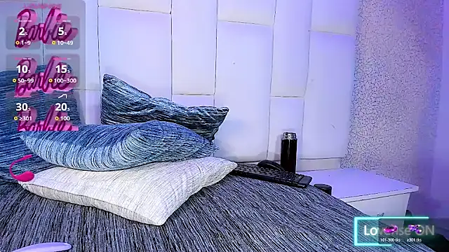 Brooklyncutesex live cam on StripChat