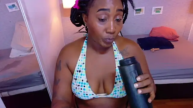 kiara_evanss