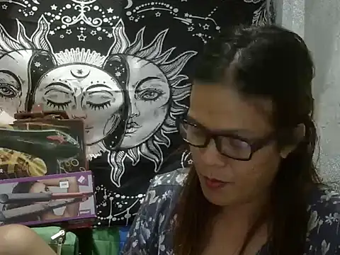 juicycum069 live cam preview