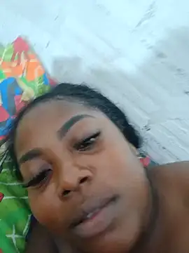 nanis_13 live cam preview