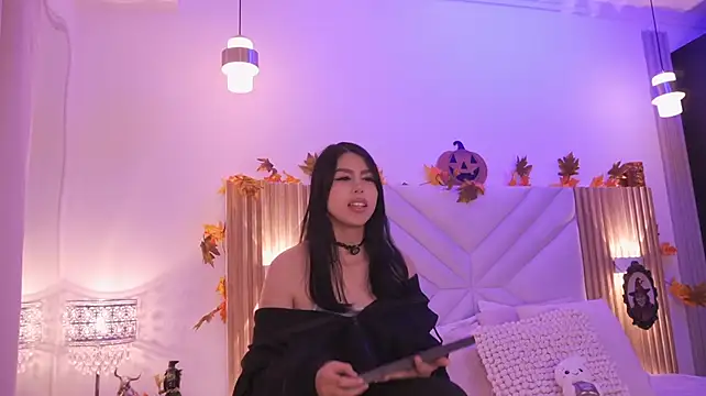 Helena_Whaite