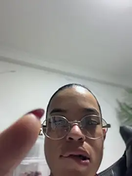 JuanitaMore01