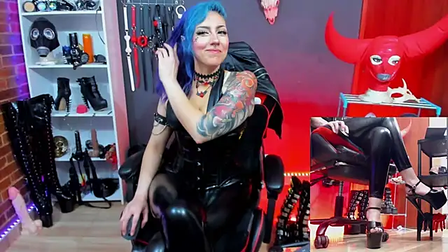 Yelena_LatexMaiden live cam preview