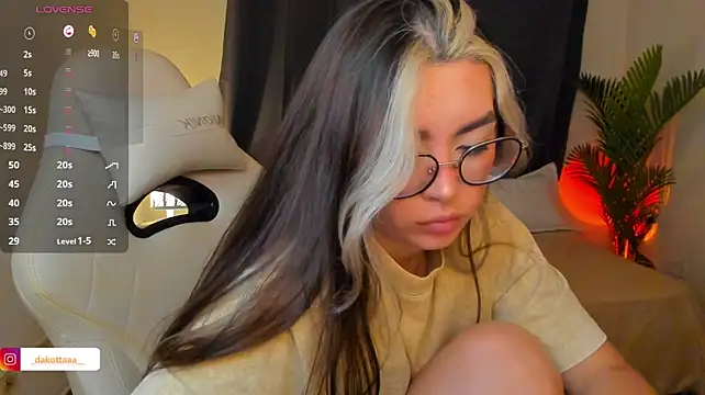 dakottaa_