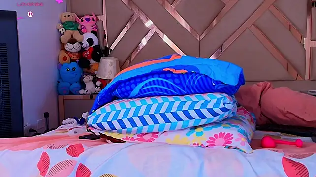 ashelydainii live cam preview