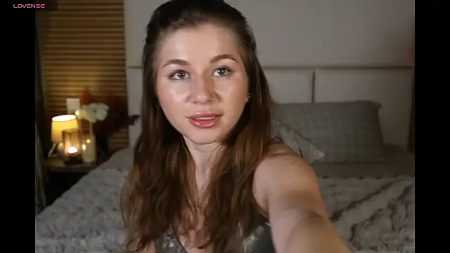 AliceBellamy live cam preview