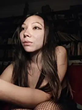 LoveFoxyQueen live cam preview