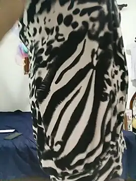 Tani_mishi live cam preview