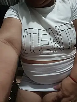 HORNY_MATURE25
