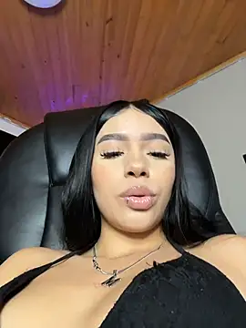 Karina_pink19