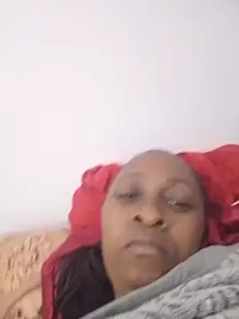 Prettybrowny live cam preview