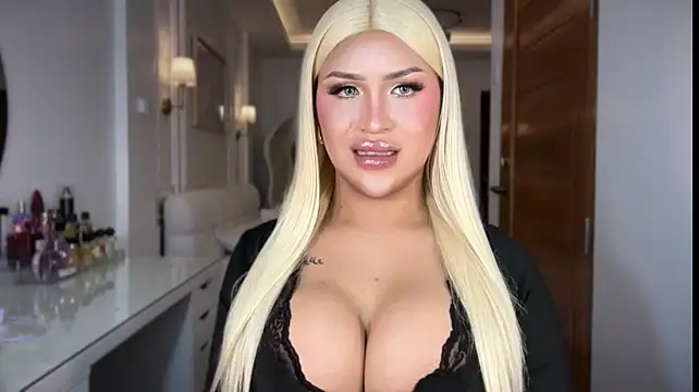 Your_Majesty_Tyra live sex cam