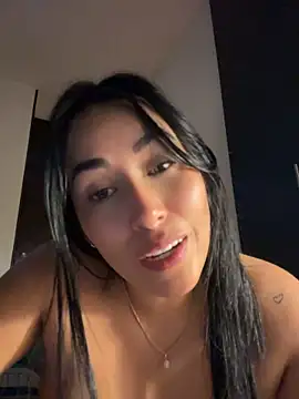 areviklusine1 live cam preview
