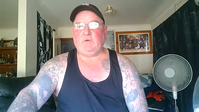 KINKYBLUEYES69