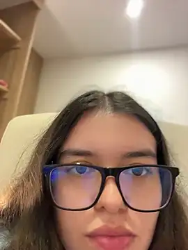aphrill (F young) - SHOW BOOBS